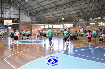 Colégio e APM promovem 1º Torneio de Vôlei Misto no 23º Valorando