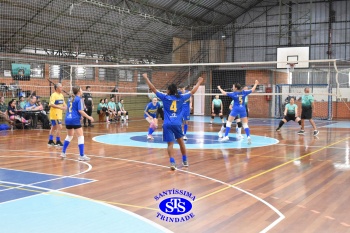 Colégio e APM promovem 1º Torneio de Vôlei Misto no 23º Valorando