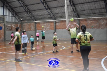 Colégio e APM promovem 1º Torneio de Vôlei Misto no 23º Valorando