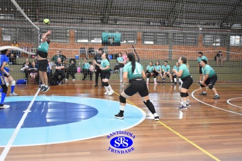 Colégio e APM promovem 1º Torneio de Vôlei Misto no 23º Valorando