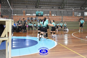 Colégio e APM promovem 1º Torneio de Vôlei Misto no 23º Valorando