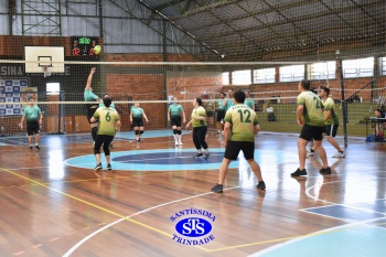 Colégio e APM promovem 1º Torneio de Vôlei Misto no 23º Valorando