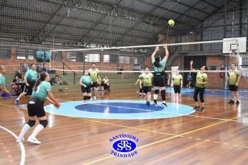 Colégio e APM promovem 1º Torneio de Vôlei Misto no 23º Valorando