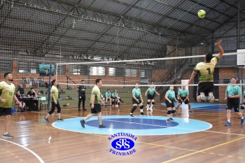 Colégio e APM promovem 1º Torneio de Vôlei Misto no 23º Valorando