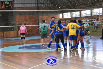 Colégio e APM promovem 1º Torneio de Vôlei Misto no 23º Valorando