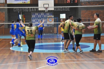 Colégio e APM promovem 1º Torneio de Vôlei Misto no 23º Valorando