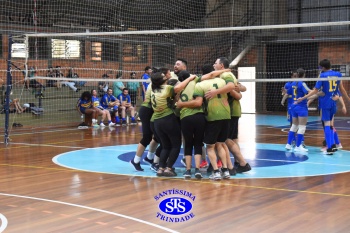 Colégio e APM promovem 1º Torneio de Vôlei Misto no 23º Valorando