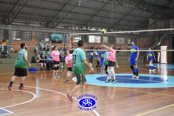 Colégio e APM promovem 1º Torneio de Vôlei Misto no 23º Valorando