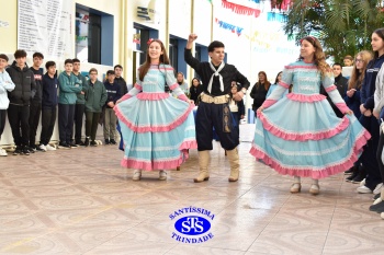 8º ano | 2ª Mostra Cultural Café com Arte e Exposição Identidades