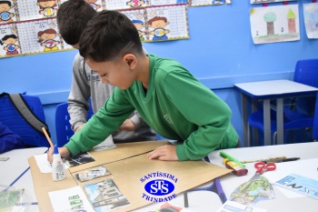 Alunos do 3º ano desenvolvem habilidades de oratória em apresentação