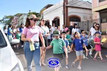  Caminhada Franciscana pela Paz reúne famílias para espalhar a paz e o bem