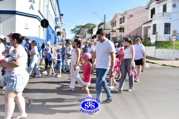  Caminhada Franciscana pela Paz reúne famílias para espalhar a paz e o bem