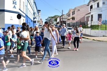  Caminhada Franciscana pela Paz reúne famílias para espalhar a paz e o bem