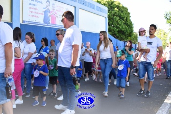  Caminhada Franciscana pela Paz reúne famílias para espalhar a paz e o bem