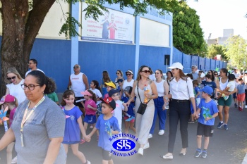  Caminhada Franciscana pela Paz reúne famílias para espalhar a paz e o bem