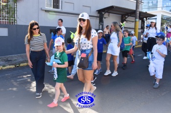  Caminhada Franciscana pela Paz reúne famílias para espalhar a paz e o bem