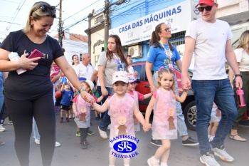  Caminhada Franciscana pela Paz reúne famílias para espalhar a paz e o bem