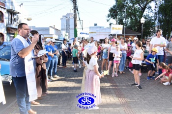  Caminhada Franciscana pela Paz reúne famílias para espalhar a paz e o bem