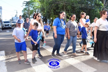  Caminhada Franciscana pela Paz reúne famílias para espalhar a paz e o bem