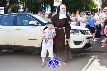  Caminhada Franciscana pela Paz reúne famílias para espalhar a paz e o bem